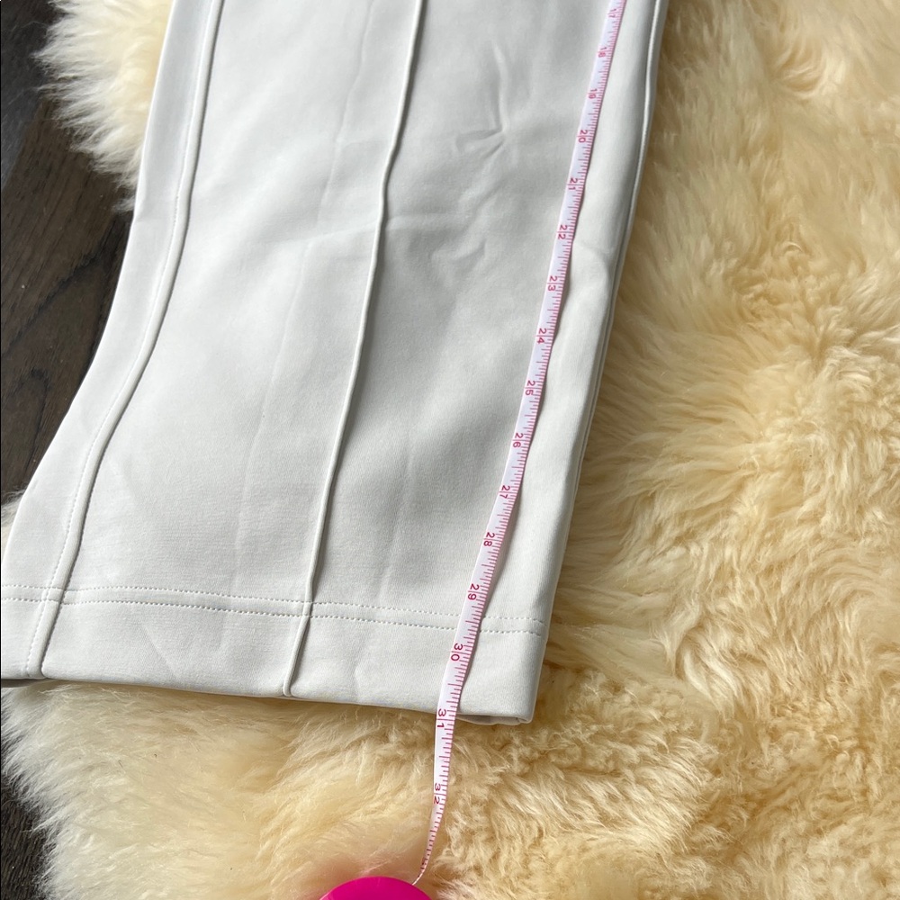 Softstreme Pintuck Mid-Rise Pant Bone XS BNWOT - Picture 3 of 9